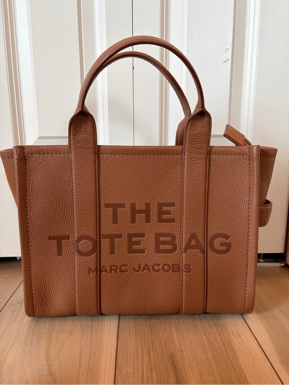 Marc Jacobs The Leather Medium Tote Bag Argan Oil Brown Authentic